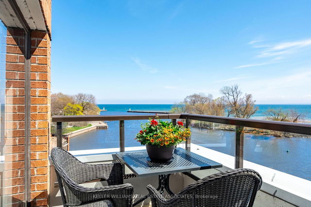 222 - 100 Bronte Road