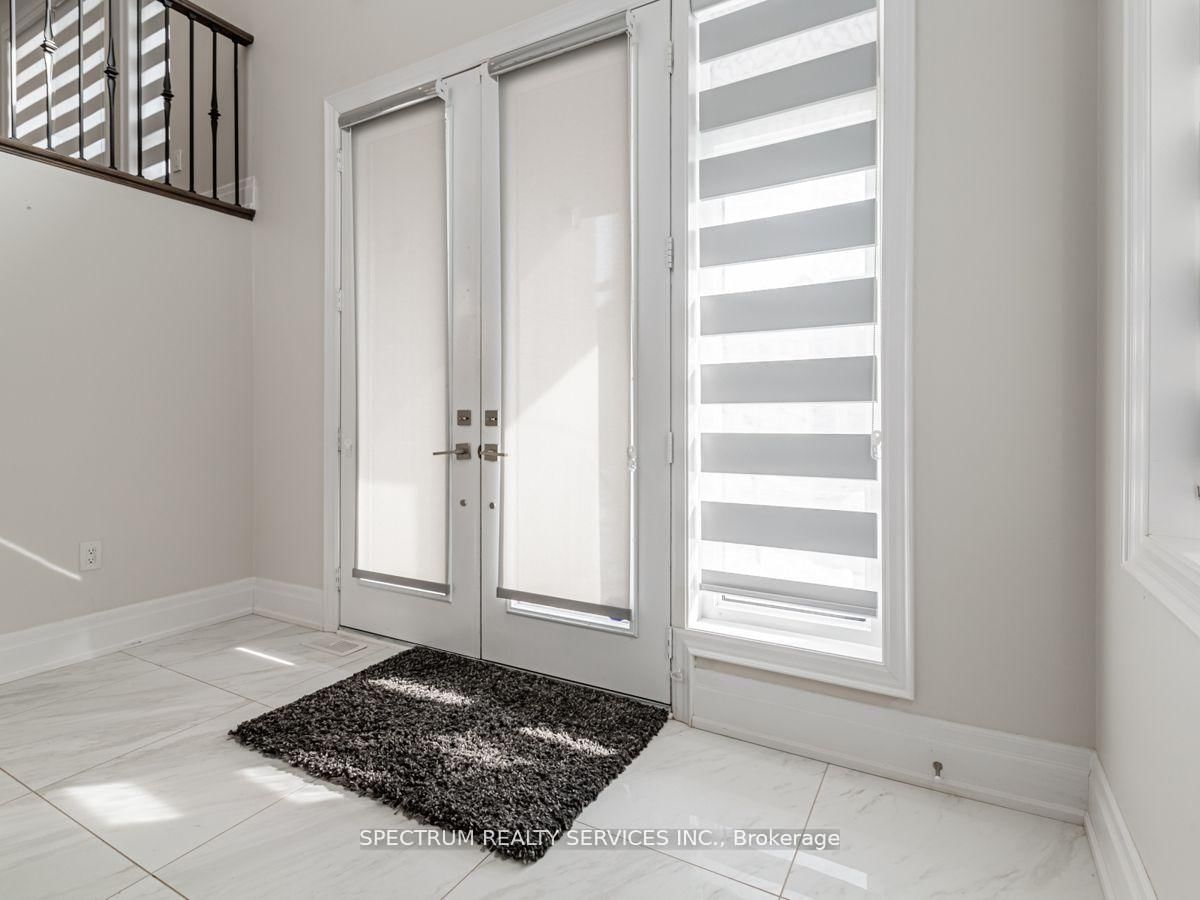 Detached House for lease at 12 Dairymaid Road, Brampton, Credit Valley, L6X 0B4 - MLS: W12120629