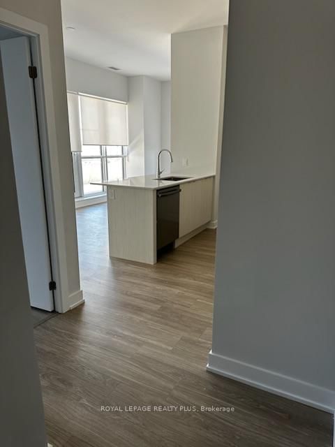 516 - 430 Square One Drive