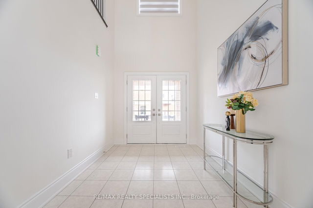 60 Foxsparrow Road