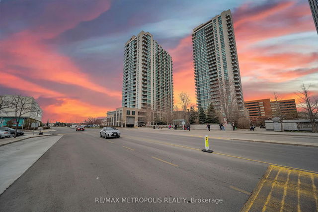 1812 - 205 Sherway Gardens Road