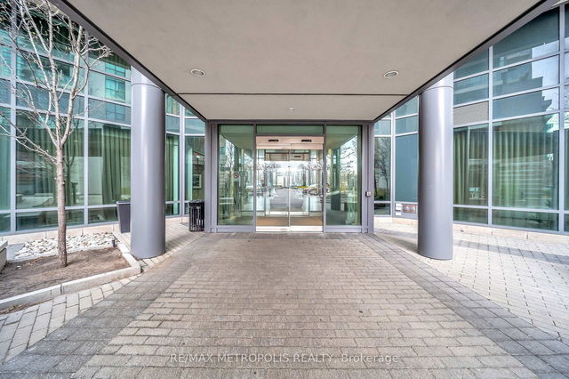 1812 - 205 Sherway Gardens Road