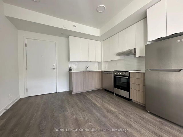 207 - 135 CANON JACKSON Drive