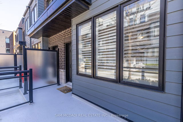 4 - 2255 Mcnab Lane