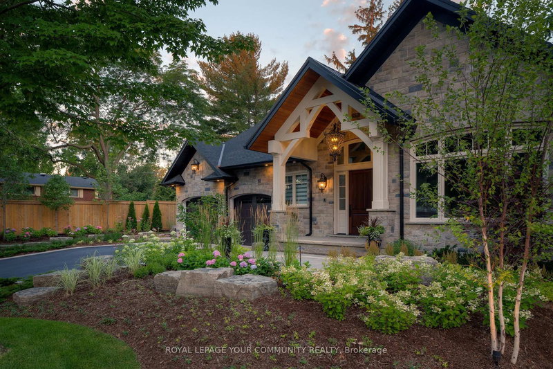 1551 Warland Rd, Oakville, L6L 1N4 | Image 2