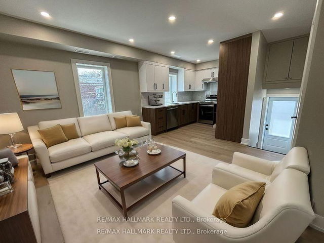 Upper Level - 76 Annette Street