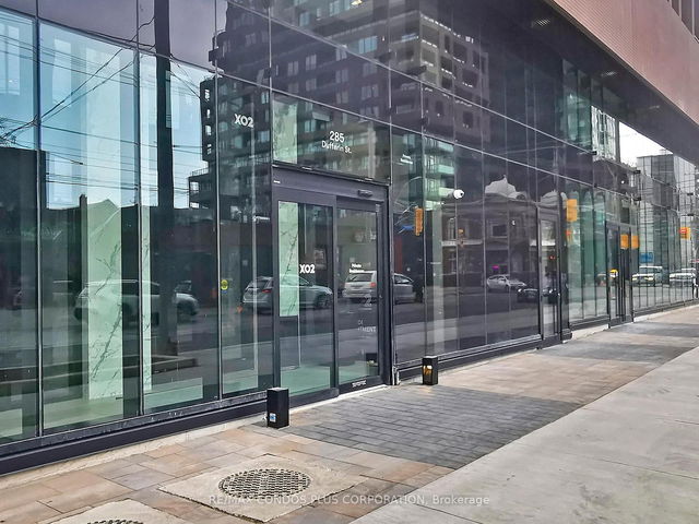 319 - 285 Dufferin Street