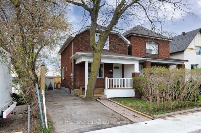 11 Bowie Avenue