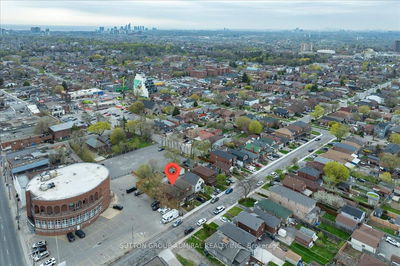 11 Bowie Ave, Toronto - Briar Hill-Belgravia image-0-3