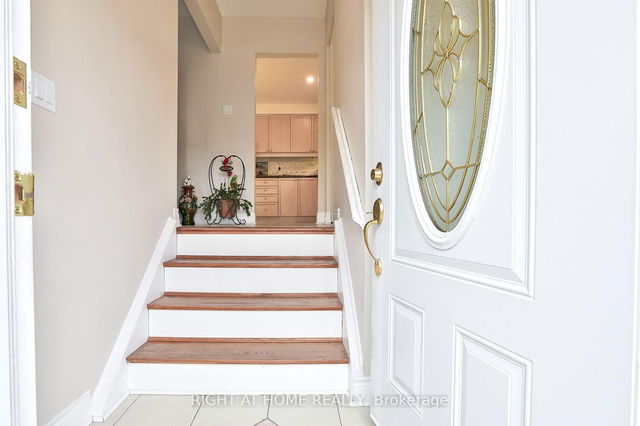 15 Tinton Crescent