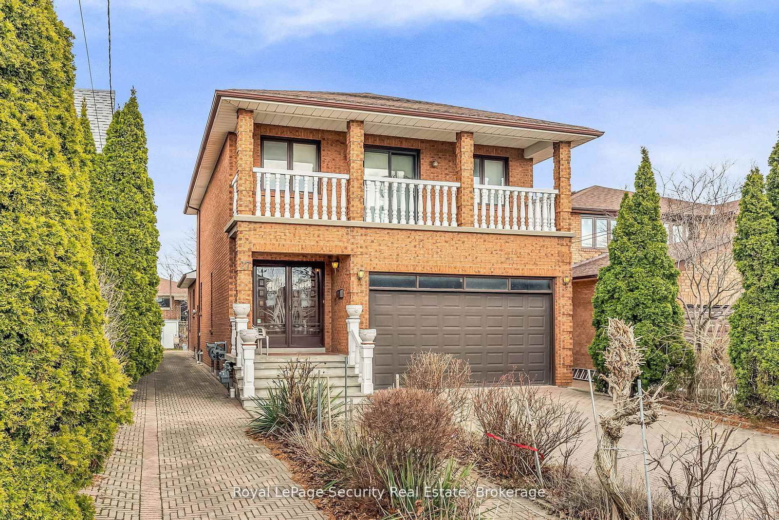 Detached House for sale at 27 Mulholland Avenue, Toronto, Yorkdale-Glen Park, M6A 2S1 - MLS: W12121971