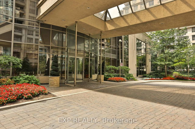 1202 - 3880 Duke of York Boulevard