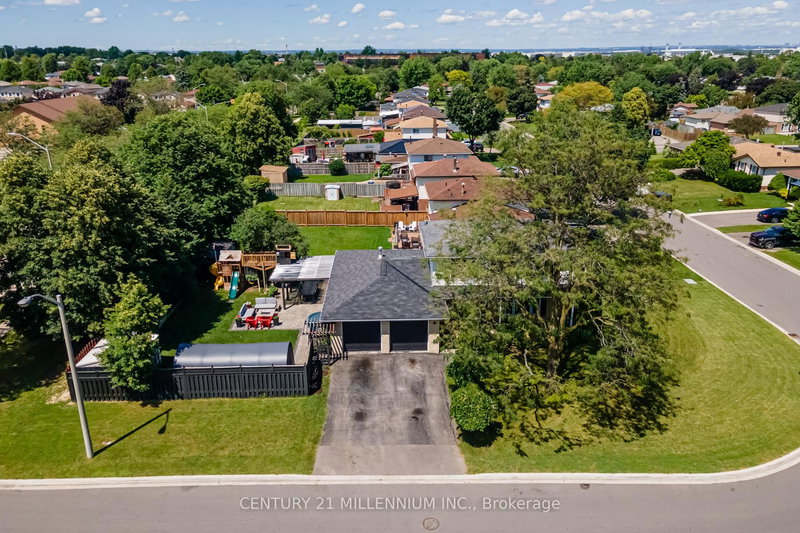 1 Esplanade Rd, Brampton, L6T 2C6 | Image 3