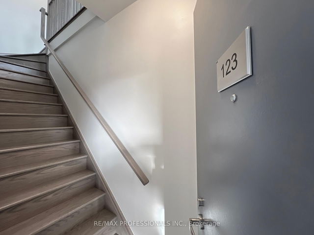 123 - 62 Dixfield Drive