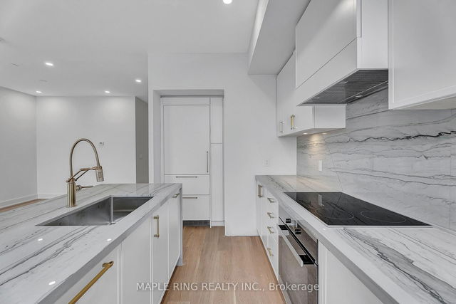 118 - 2485 Taunton Road