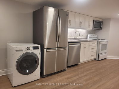 Unit B — 246 Rosemount Ave, Toronto - Corso Italia-Davenport image-0-3