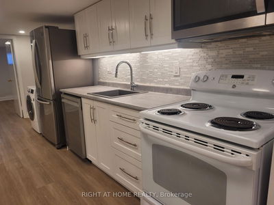 Unit B — 246 Rosemount Ave, Toronto - Corso Italia-Davenport image-0-4