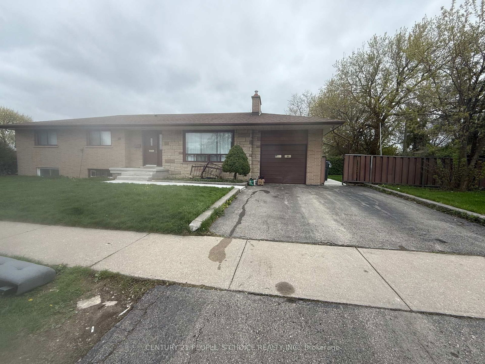 Detached House leased at 67 Cornwall Road, Brampton, Brampton East, L6W 1N5 - MLS: W12122506
