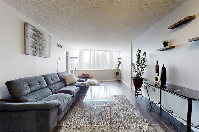 206 - 10 Markbrook Lane