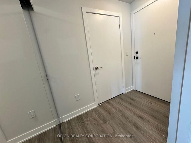 3508 - 430 Square one Drive