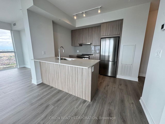 3508 - 430 Square one Drive