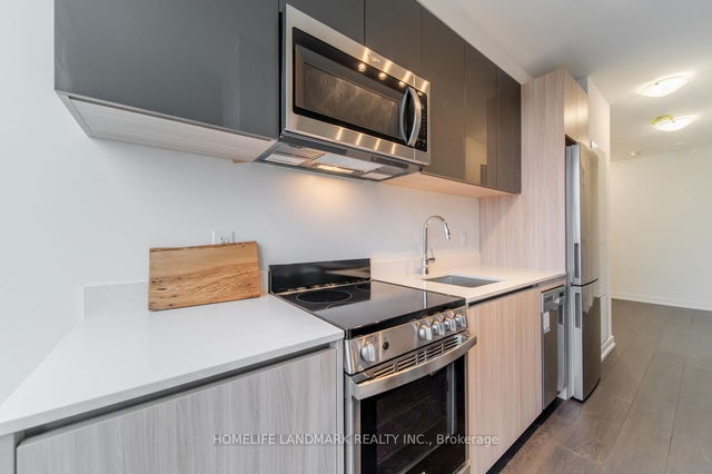632 - 3100 Keele Street