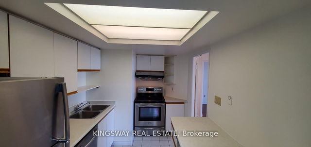 1706 - 4470 Tucana Court