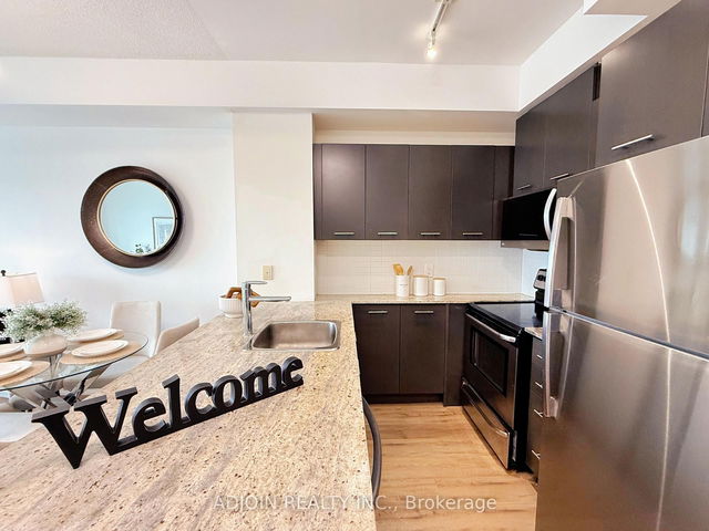 3010 - 360 Square one Drive