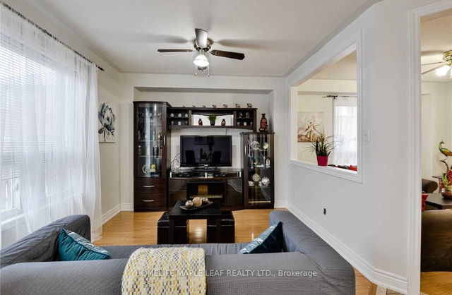 17 Hollingsworth Circle