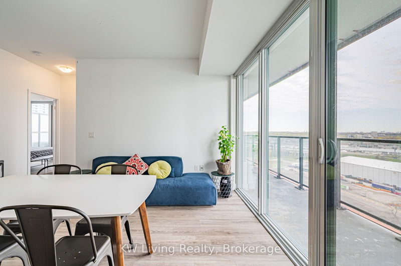 Room2