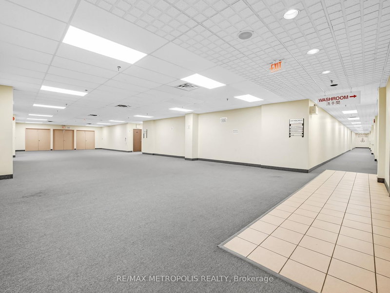 309 - 1550 South Gateway Rd, Mississauga, L4W 5G6 | Image 2