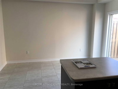 Unit 54 — 37 Aspen Hills Road — photo 6