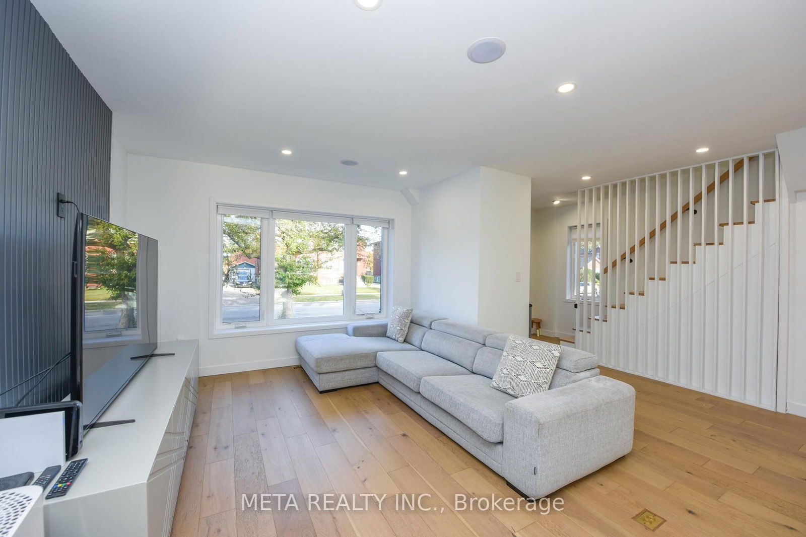 Semi-Detached House for sale at 28 Connorvale Avenue, Toronto, Alderwood, M8W 4A1 - MLS: W12123254