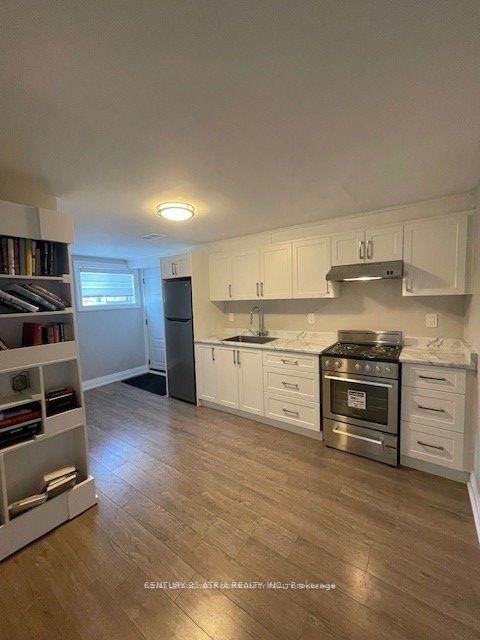 Detached House for lease at Lower-92 Beckett Avenue, Toronto, Rustic, M6L 2B4 - MLS: W12123365