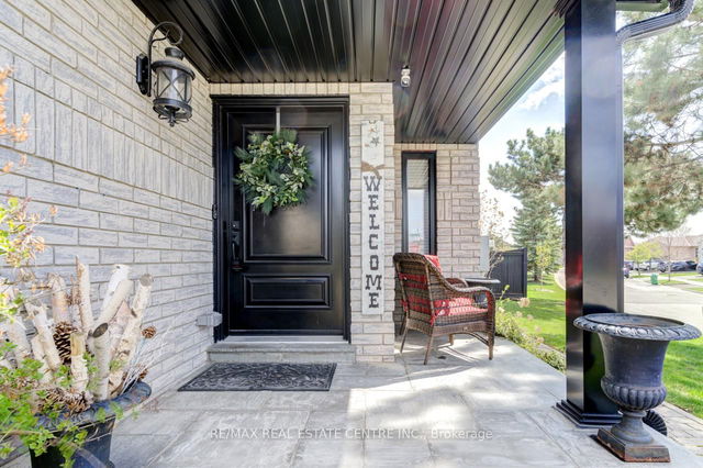 11 Tanzini Drive