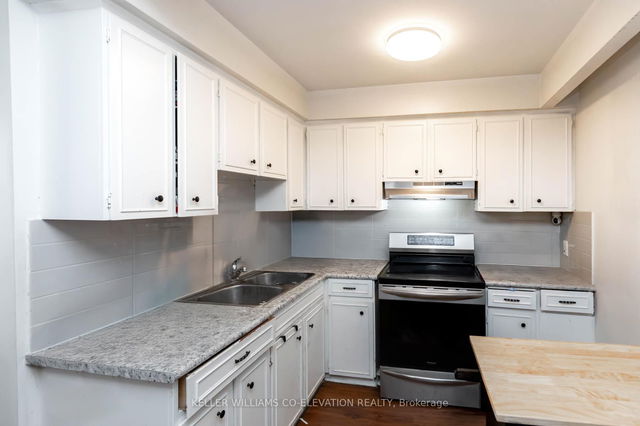 2nd Floor - 2204 Bloor Street