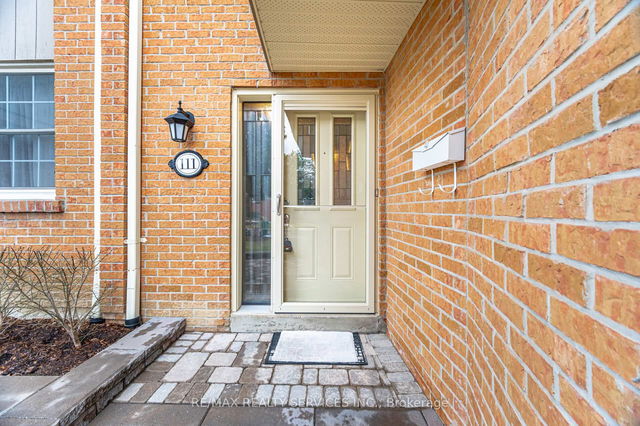 111 - 1951 Rathburn Road