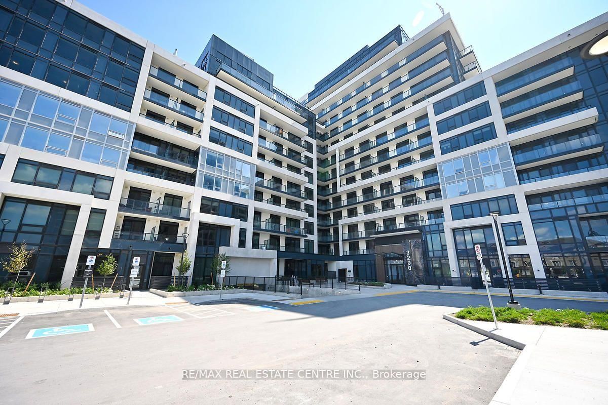 Condo for lease at 621-3200 William Coltson Avenue, Oakville, Joshua Meadows, L6H 7W6 - MLS: W12123680