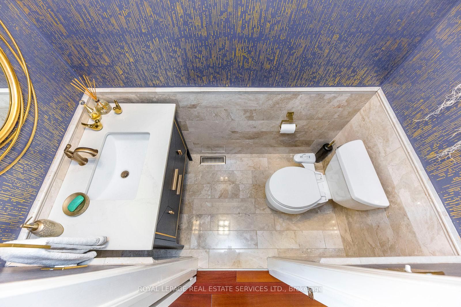 Listing Image 21