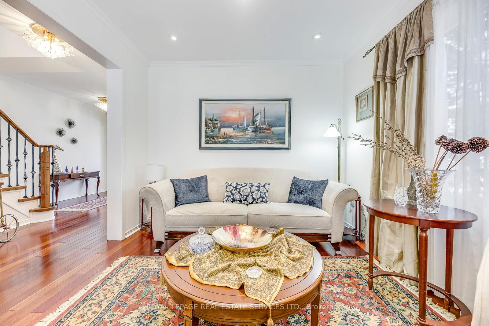 Listing Image 9