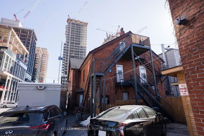 1156 Bloor St, Toronto - Dovercourt-Wallace Emerson-Junction image-0-2