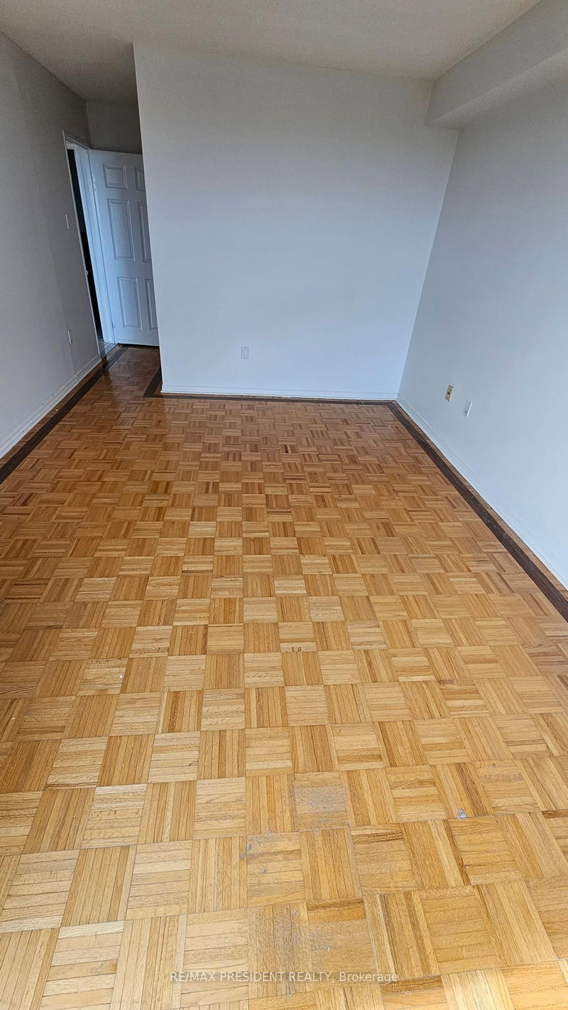 1103 - 2155 Burnhamthorpe Rd W, Mississauga, L5L 5P4 | Image 2