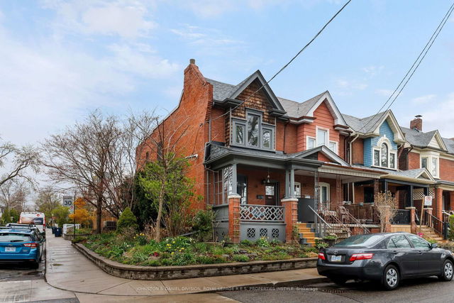 18 Fernbank Avenue