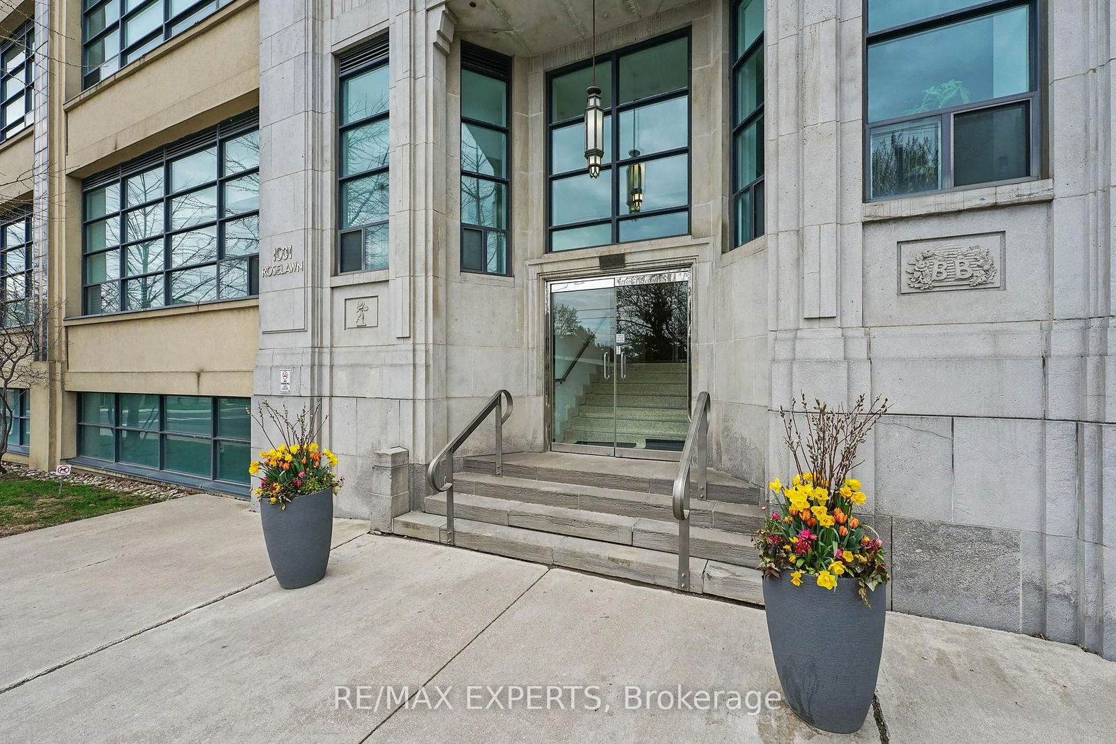 Condo for sale at 115-1001 Roselawn Avenue, Toronto, Briar Hill-Belgravia, M6B 4M4 - MLS: W12124172
