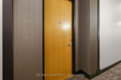 Unit 115 — 1001 Roselawn Ave, Toronto - Briar Hill-Belgravia image-0-2