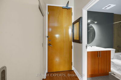 Unit 115 — 1001 Roselawn Ave, Toronto - Briar Hill-Belgravia image-0-3