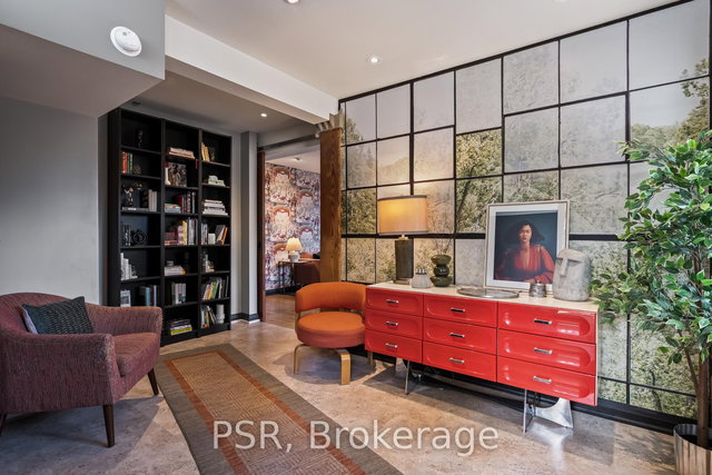 L1 - 1 Columbus Avenue