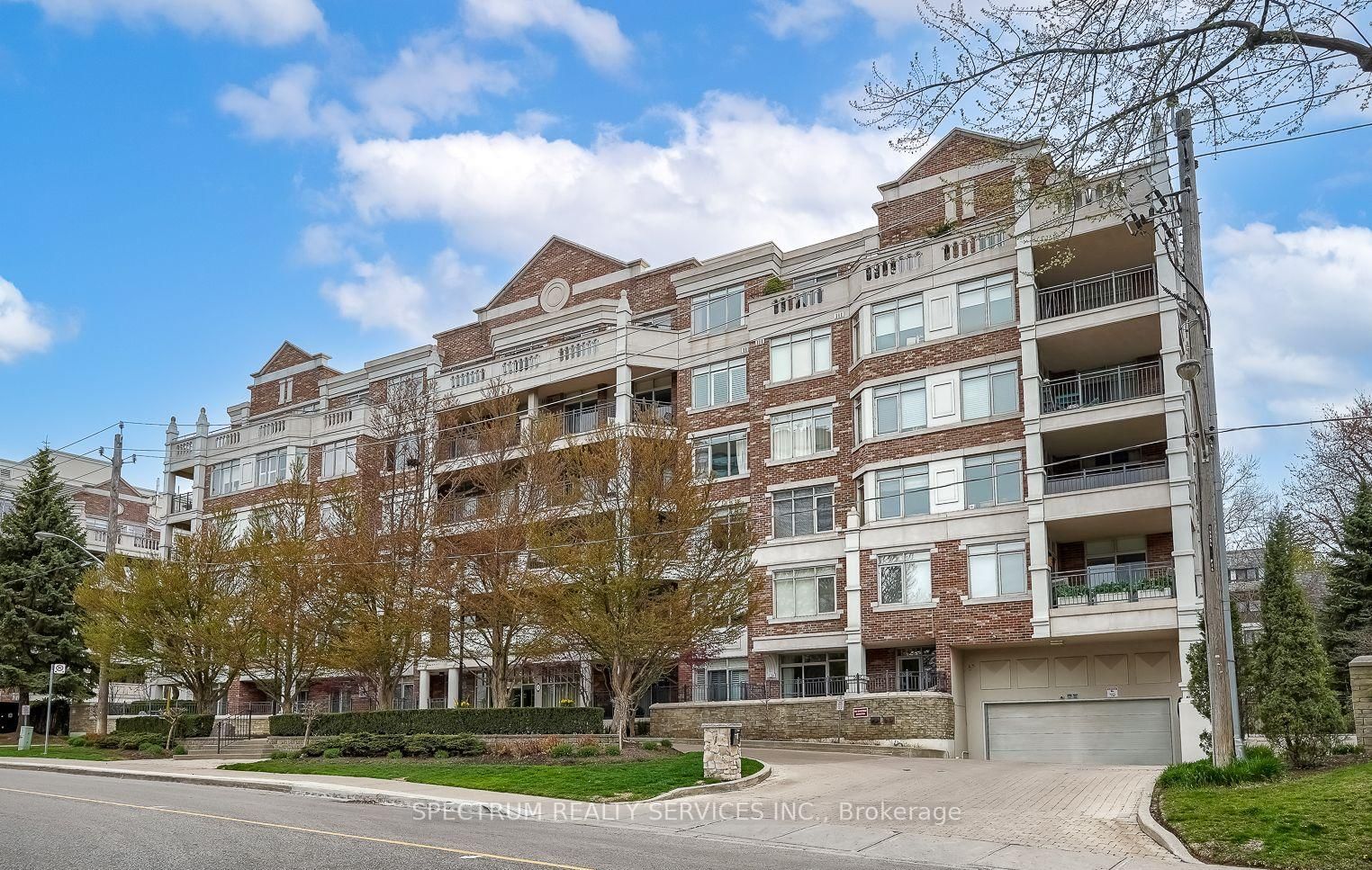 Condo for sale at 109-12 Old Mill Trail, Toronto, Kingsway South, M8X 2Z4 - MLS: W12124222