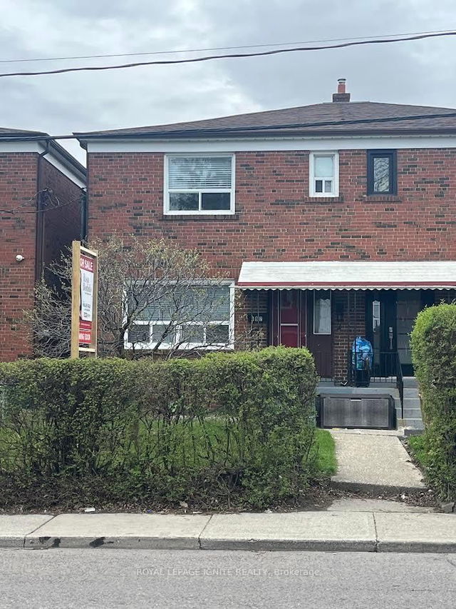 852 Runnymede Road