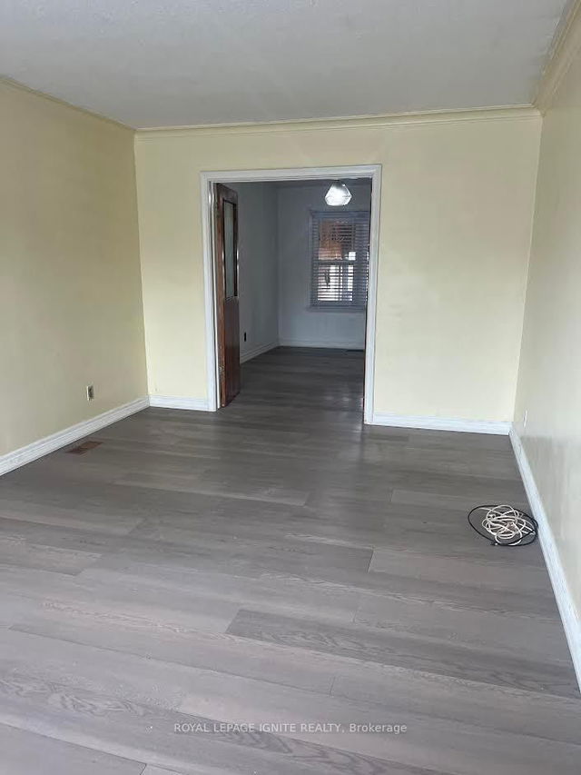 852 Runnymede Road